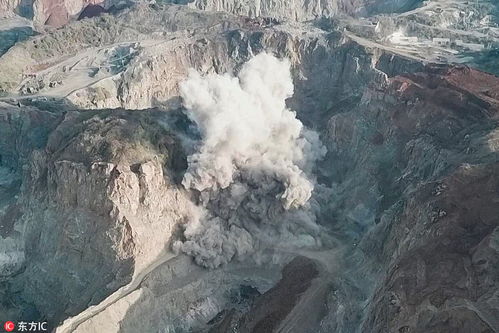 武漢公安山谷中銷毀數百枚炮彈 確保公共安全